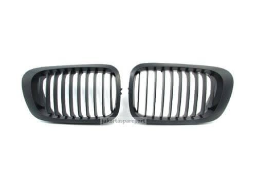 Grill BMW E46 Non Facelift Tahun 1998-2001 Warna Matte Black Model 2Dr (Coupe)