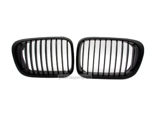 Grill BMW E46 Non Facelift Tahun 1998-2001 Warna Matte Black