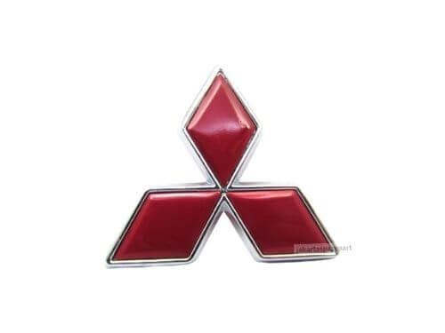 Emblem Logo Mitsubishi Tiga Berlian Warna Merah Ukuran 4.7x4cm