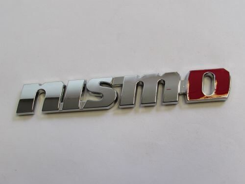 Emblem Tulisan Nismo Chrome (O Merah) Ukuran 12.5x1.9cm Untuk Nissan