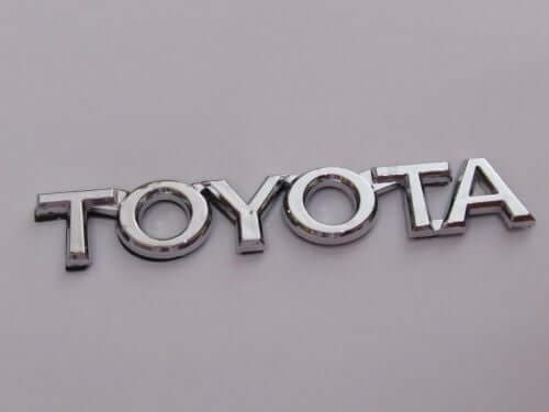 Emblem Tulisan Toyota Warna Chrome Ukuran 10.5x1.7cm