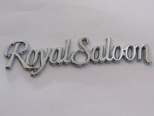 Emblem Tulisan Royal Saloon Warna Chrome Ukuran 18.1x5cm Untuk Toyota Crown