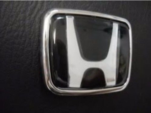 Emblem Logo Honda Warna Hitam Chrome Ukuran 7.4×6.1cm Model Berkaki