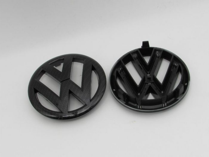 Emblem Logo VW Size 13.8cm Warna Hitam Motif Carbon