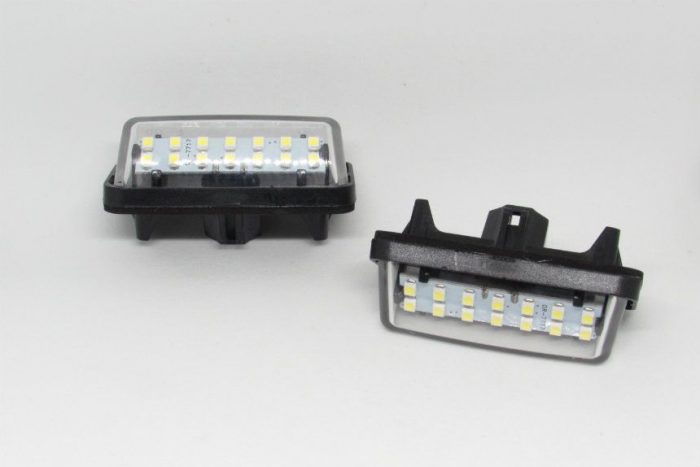 Lampu LED Plat Nomor Toyota Prius ZVW 5