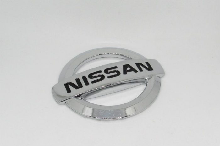 Emblem Logo Nissan Ukuran 8.2x7cm Warna Silver