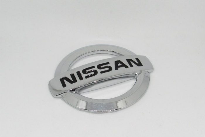 Emblem Logo Nissan Ukuran 8.2x7cm Warna Silver