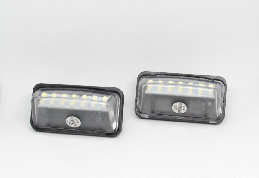 Lampu LED Plat Nomor Toyota Prius ZVW 5 - jakartasparepart