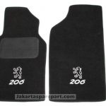 Karpet Peugeot 206 Tahun 2003 Bahan Beludru Premium Warna Hitam Logo 206