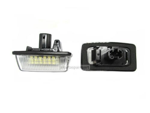 Lampu LED Plat Nomor Toyota Crown Tahun 2003-2009