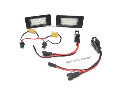 Lampu LED Plat Nomor VW Golf 6 Variant (10-ON), Golf Plus (12-ON), Jetta (11-ON), Passat Variant (11-ON), Shanran 7N (11-ON), Touran GP2 (11-ON), Touareg II (11-ON)