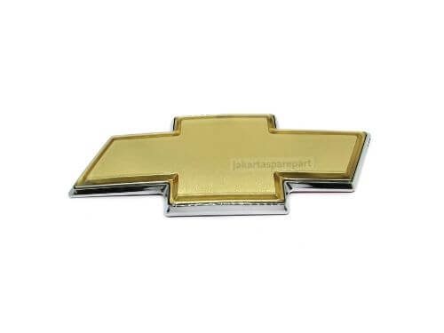 Emblem Logo Chevrolet Warna Gold Ukuran 15.2x5.8cm