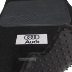 Karpet Audi A4 Tahun 2010 Bahan Beludru Premium Logo Audi Warna Hitam