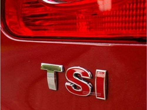 Emblem Tulisan TSI Warna Chrome Merah Untuk VW