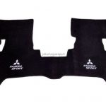 Karpet Pajero Tahun 2013 Bahan Beludru Super Warna Hitam dengan Logo 3 Berlian + Tulisan Pajero, 2 Baris