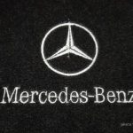 Karpet Mercedes Benz C-Class W204 Bahan Beludru Premium Warna Hitam Logo Bintang Mercedes Benz - 2 Baris