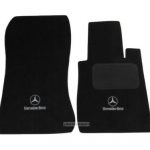 Karpet Mercedes Benz E-Class W210 Bahan Beludru Premium Warna Hitam Logo Bintang Mercedes Benz - 2 Baris