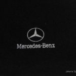 Karpet Mercedes Benz E-Class W210 Bahan Beludru Super Warna Hitam Logo Bintang Mercedes Benz - 2 Baris