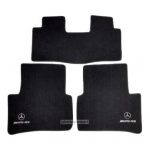 Karpet Mercedes Benz C-Class W205 Bahan Beludru Premium Warna Hitam Logo Bintang AMG - 2 Baris