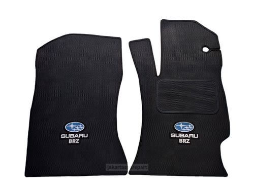 Karpet Subaru BRZ Tahun 2012 (Coupe) Bahan Karet Warna Hitam Logo Subaru Tulisan SUBARU BRZ, Sampai Bagasi